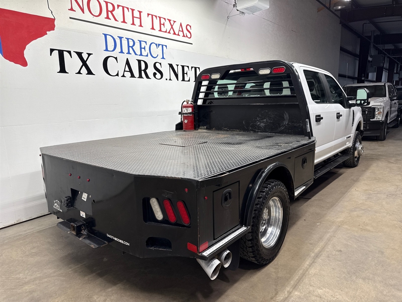 Ford F-350 SD Platinum Crew Cab Long Box 4WD DRW 2022