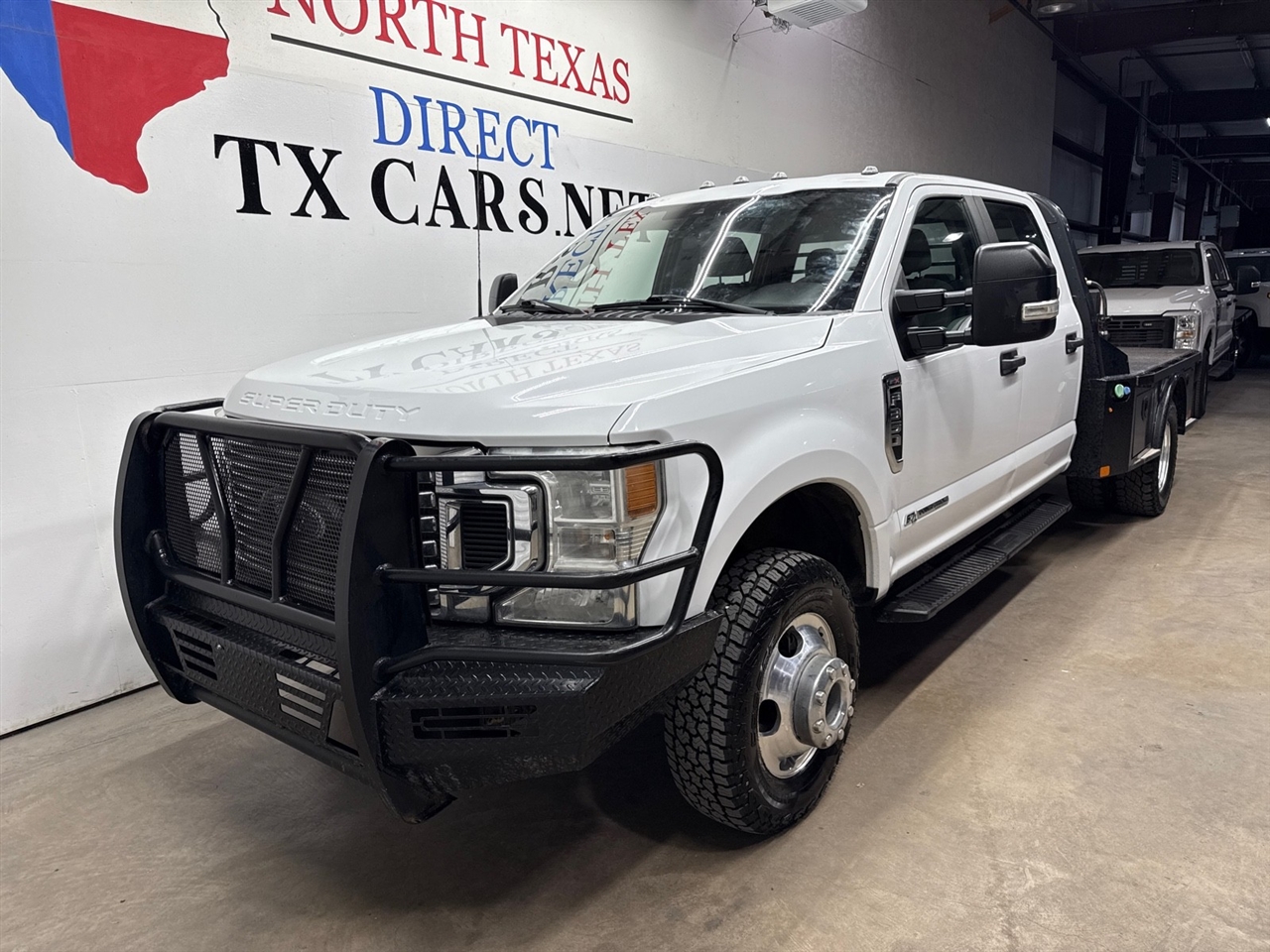 Ford F-350 SD Platinum Crew Cab Long Box 4WD DRW 2022