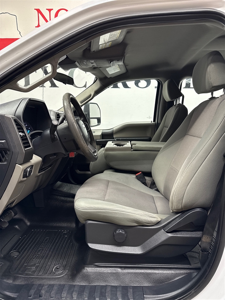 Ford F-350 SD Platinum Crew Cab Long Box 4WD DRW 2022