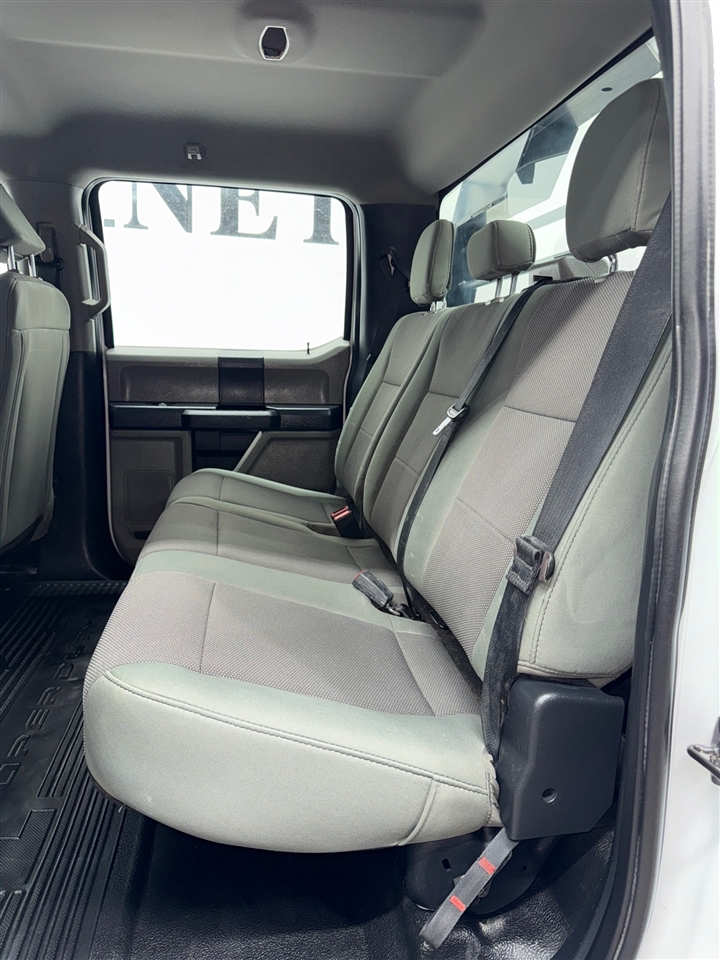 Ford F-350 SD Platinum Crew Cab Long Box 4WD DRW 2022