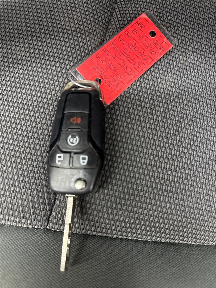 Ford F-350 SD Platinum Crew Cab Long Box 4WD DRW 2022