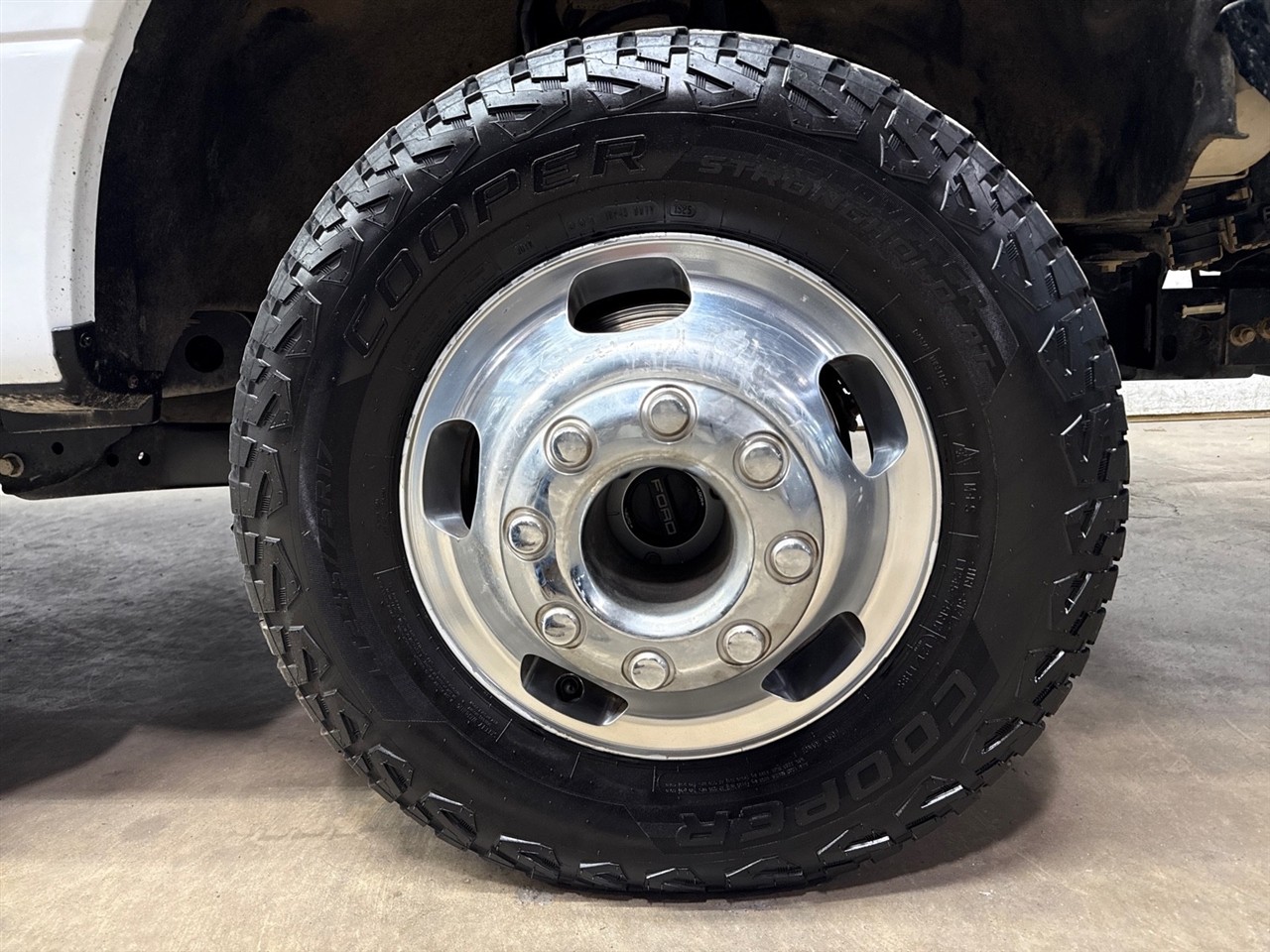 Ford F-350 SD Platinum Crew Cab Long Box 4WD DRW 2022