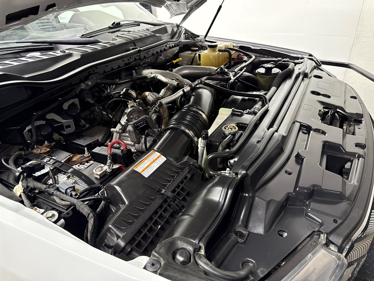 Ford F-350 SD Platinum Crew Cab Long Box 4WD DRW 2022