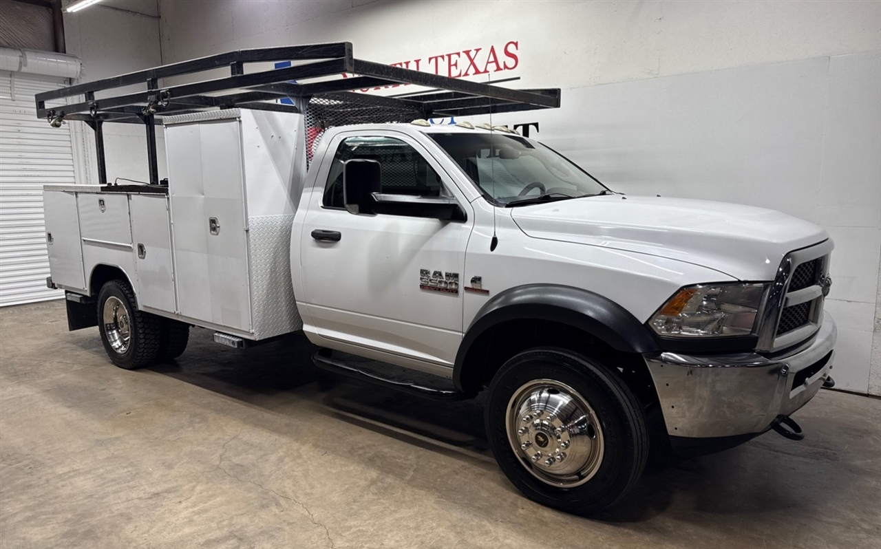 RAM 5500 Regular Cab 2WD DRW 2017