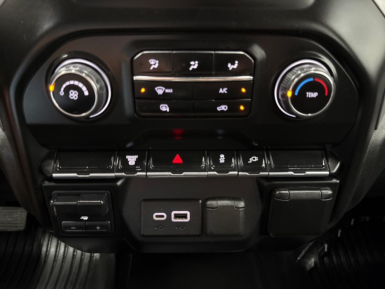 Chevrolet Silverado 3500HD Work Truck Crew Cab Long Box 4WD 2023