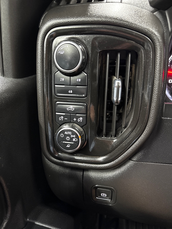 Chevrolet Silverado 3500HD Work Truck Crew Cab Long Box 4WD 2023