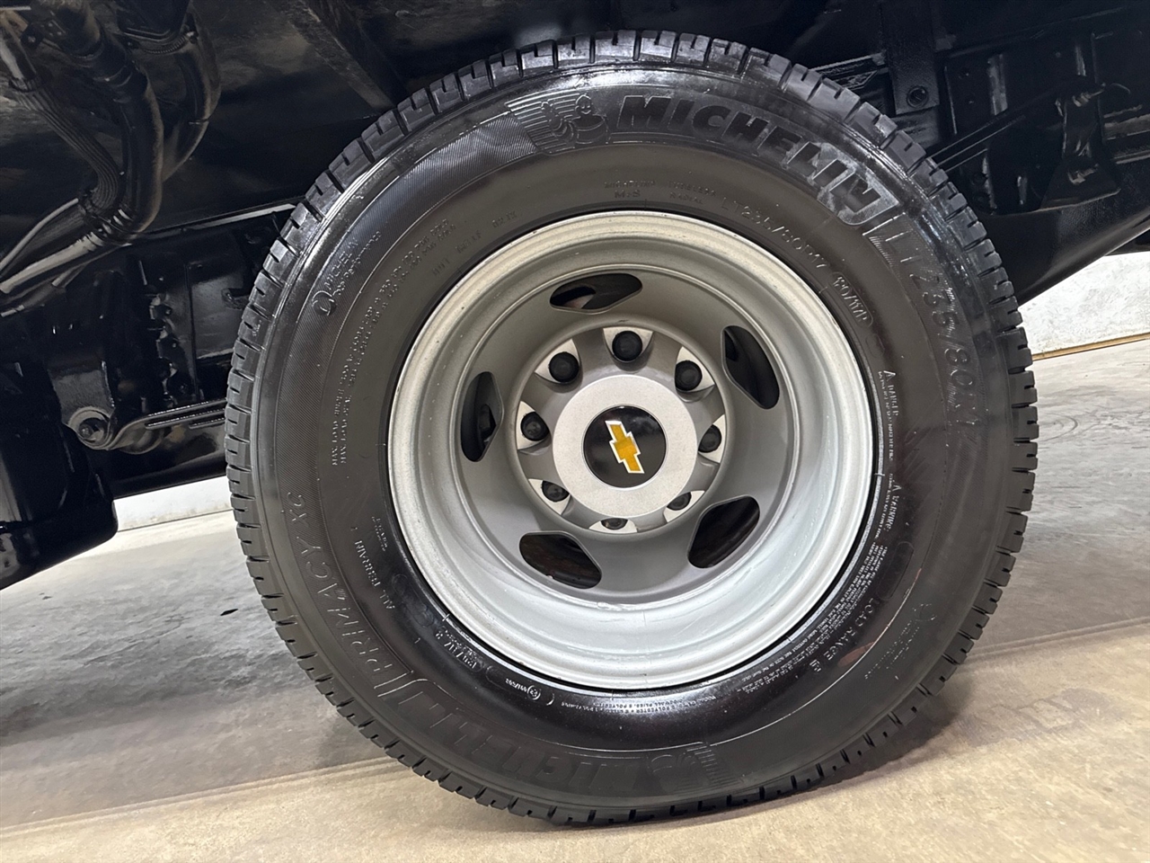 Chevrolet Silverado 3500HD Work Truck Crew Cab Long Box 4WD 2023