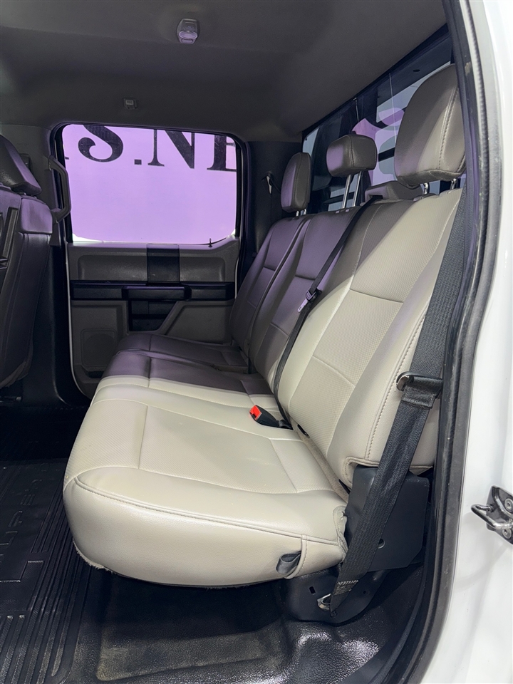 Ford F-350 SD XL Crew Cab Long Bed DRW 4WD 2022