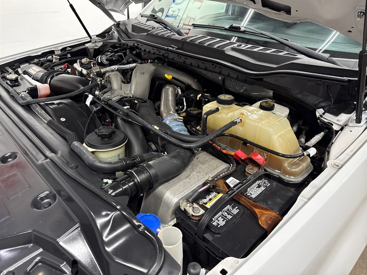 Ford F-350 SD XL Crew Cab Long Bed DRW 4WD 2022