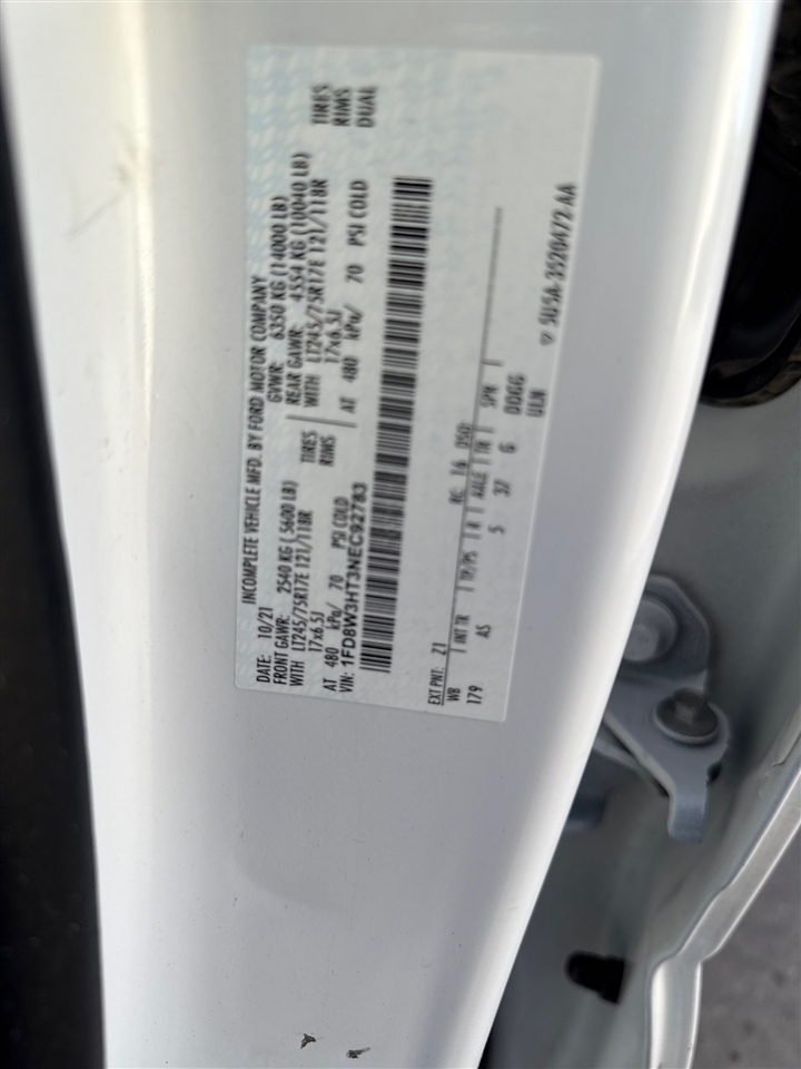 Ford F-350 SD XL Crew Cab Long Bed DRW 4WD 2022