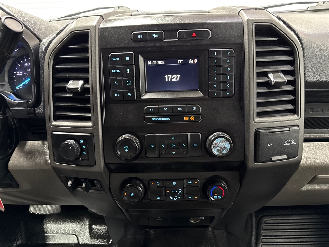 Ford F-350 SD XL Crew Cab Long Bed DRW 4WD 2022