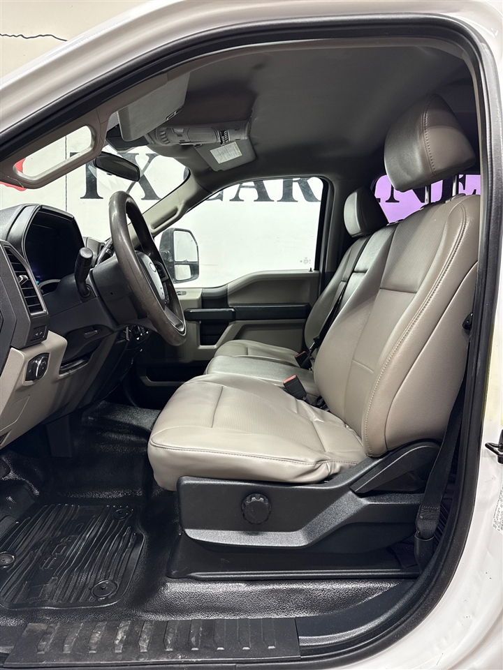 Ford F-350 SD XL Crew Cab Long Bed DRW 4WD 2022