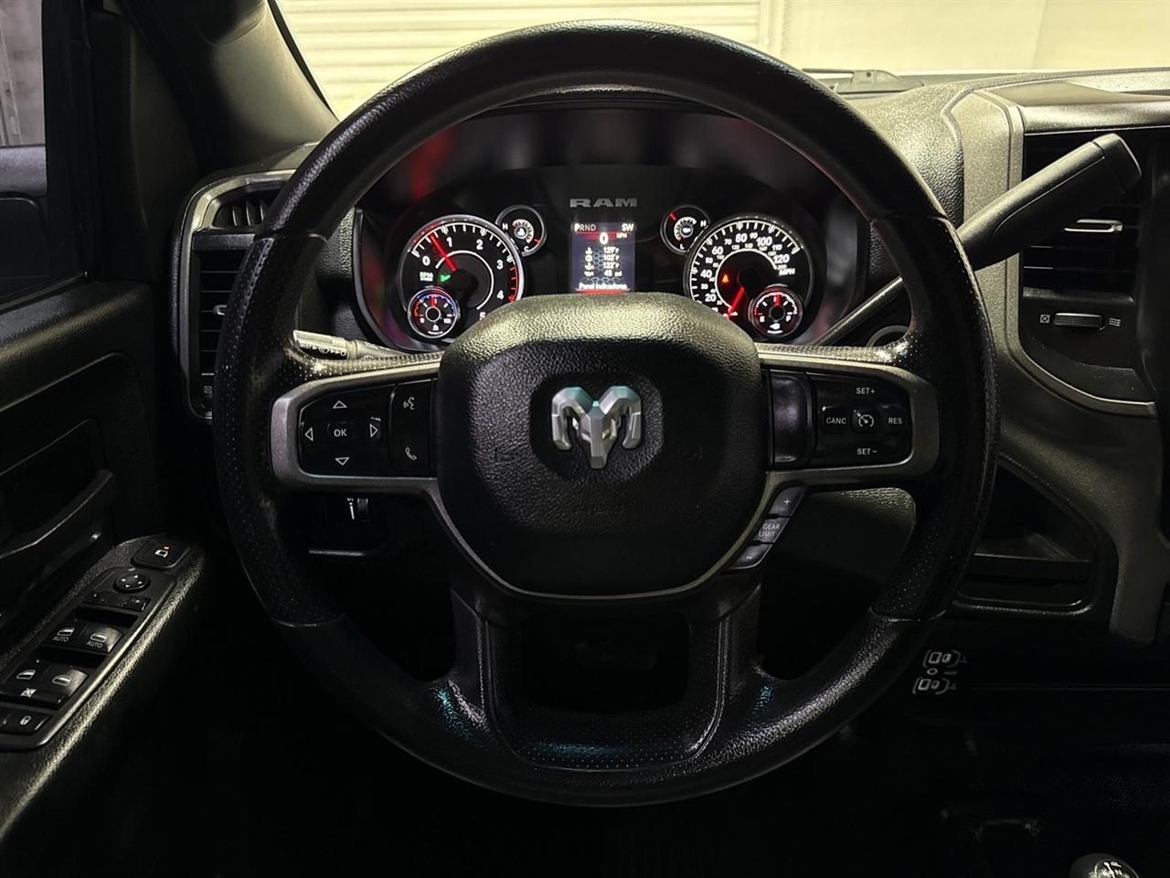 RAM 2500 Tradesman Crew Cab LWB 4WD 2023