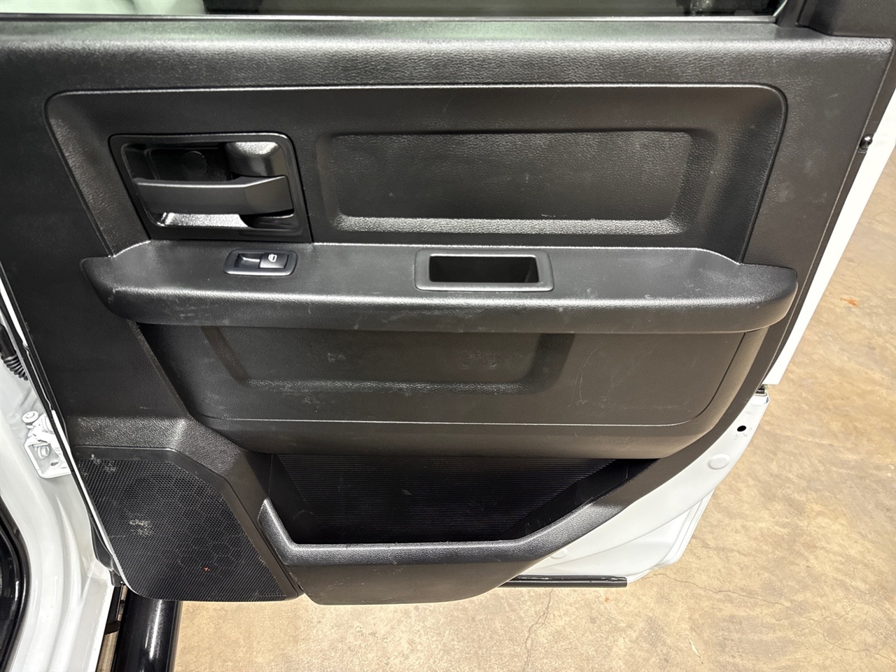 RAM 2500 Tradesman Crew Cab LWB 4WD 2023