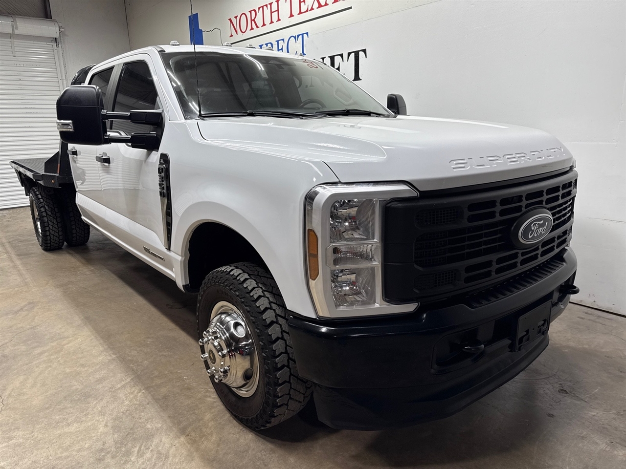 Ford F-350 SD XL Crew Cab Long Bed DRW 4WD 2024