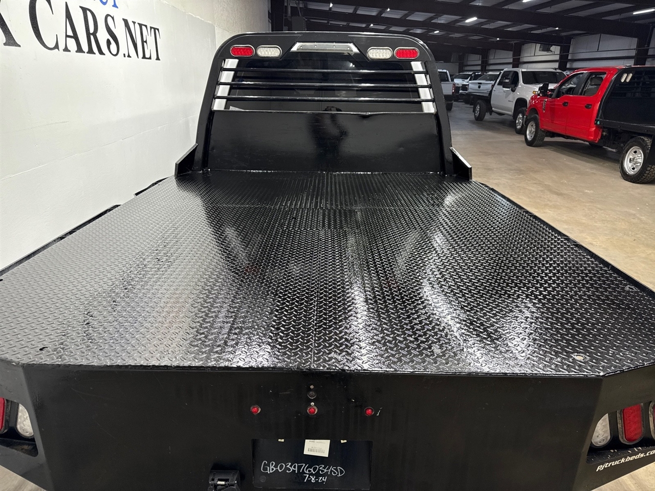 Ford F-350 SD XL Crew Cab Long Bed DRW 4WD 2024