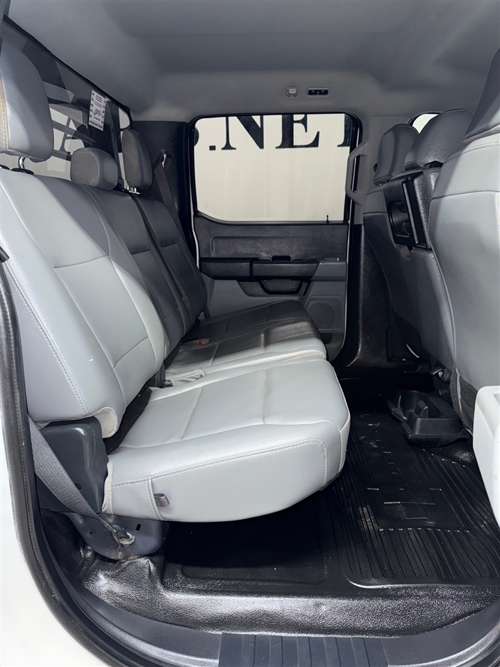 Ford F-350 SD XL Crew Cab Long Bed DRW 4WD 2024