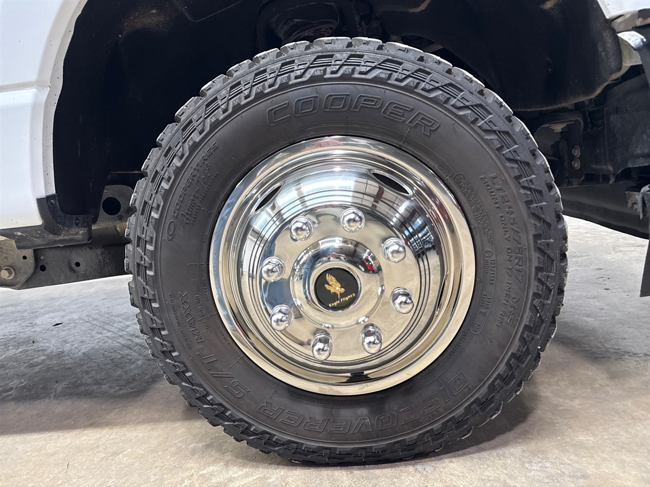 Ford F-350 SD XL Crew Cab Long Bed DRW 4WD 2024