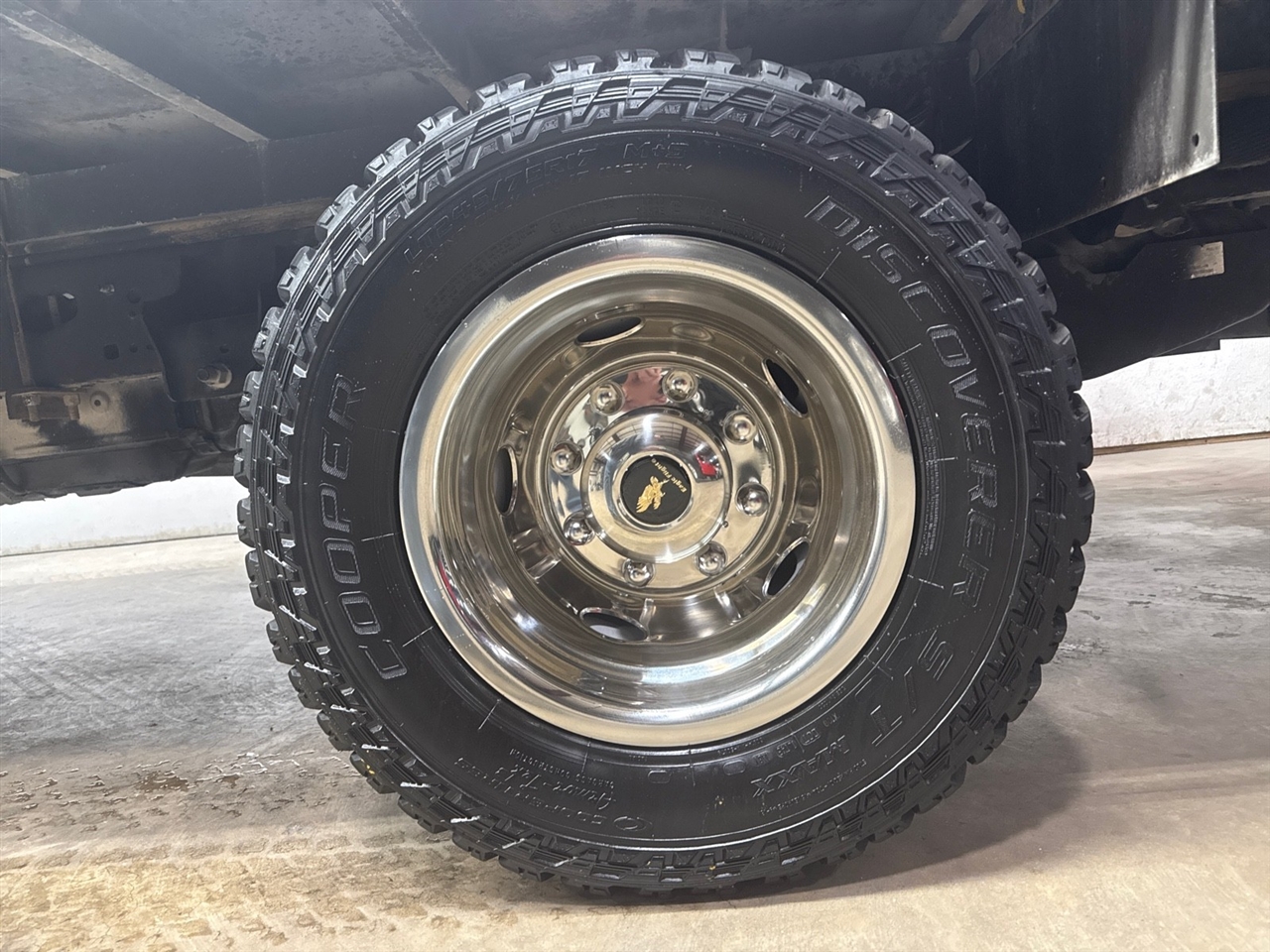 Ford F-350 SD XL Crew Cab Long Bed DRW 4WD 2024