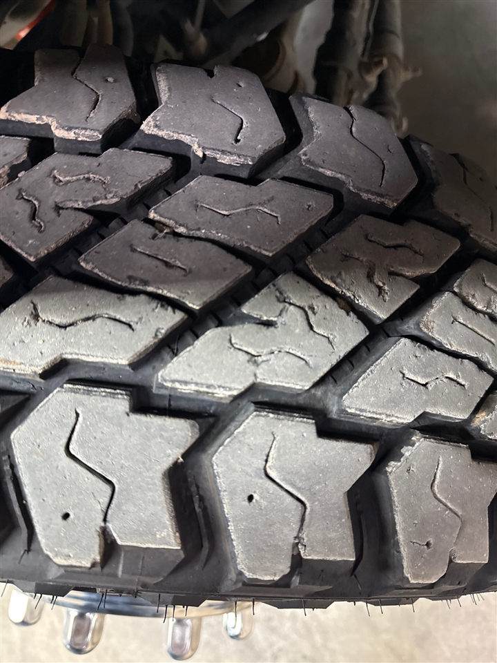 Ford F-350 SD XL Crew Cab Long Bed DRW 4WD 2024