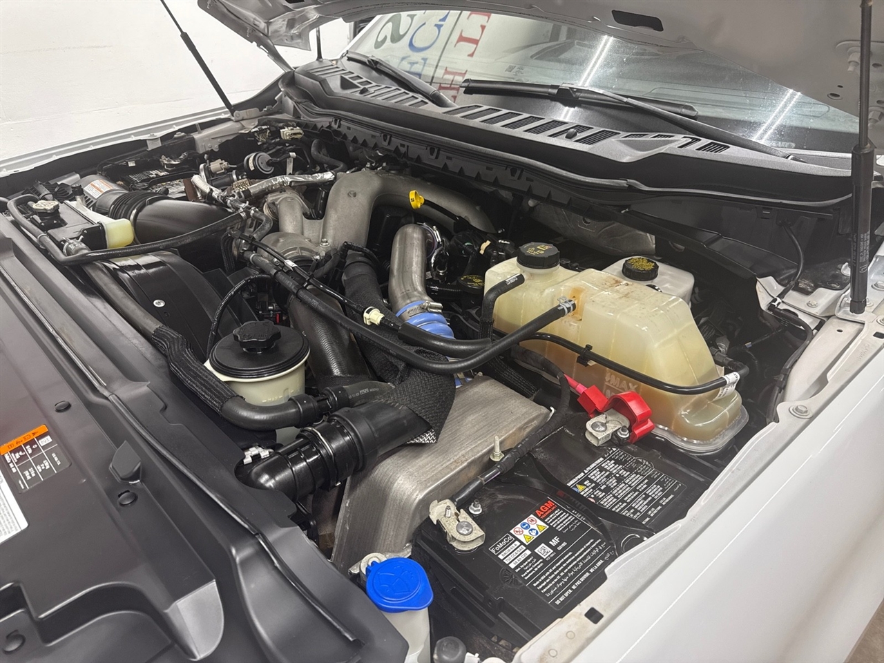 Ford F-350 SD XL Crew Cab Long Bed DRW 4WD 2024