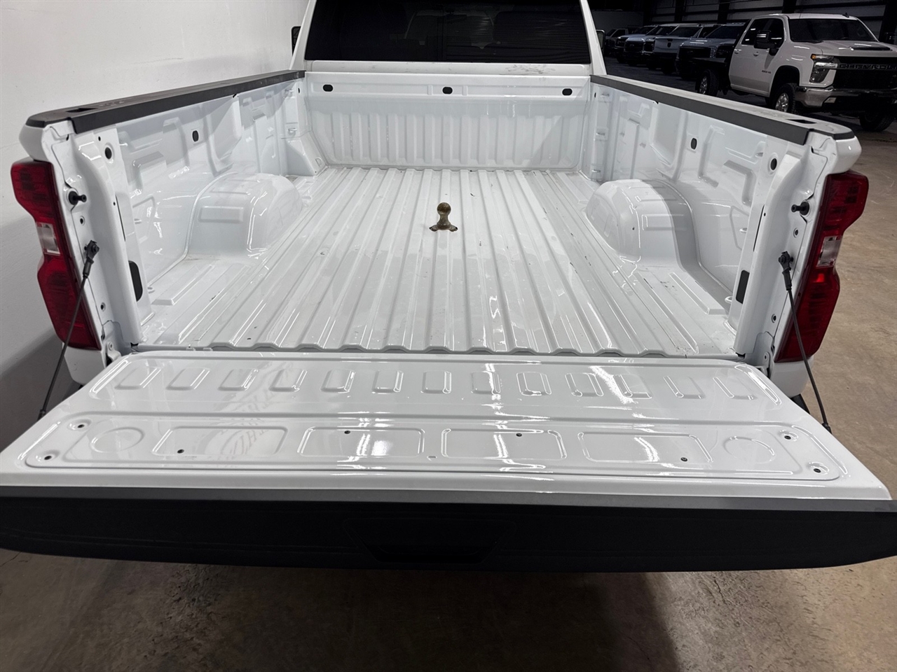 Chevrolet Silverado 2500HD Work Truck Crew Cab Long Box 4WD 2023