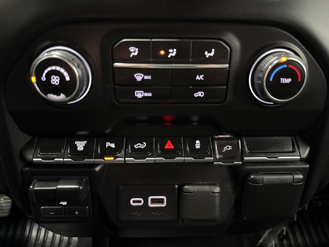 Chevrolet Silverado 2500HD Work Truck Crew Cab Long Box 4WD 2023