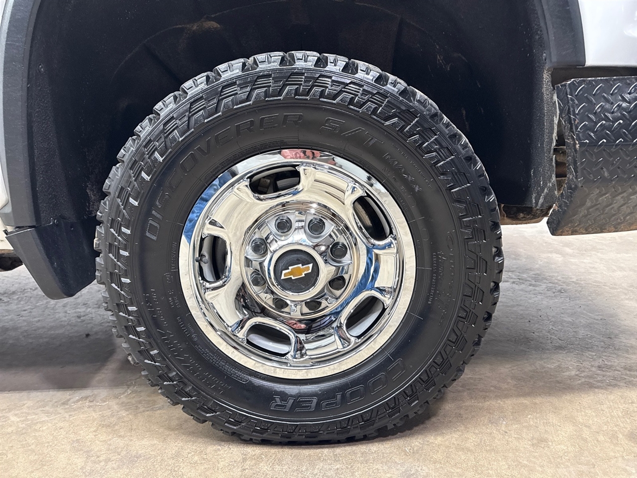 Chevrolet Silverado 2500HD Work Truck Crew Cab Long Box 4WD 2023