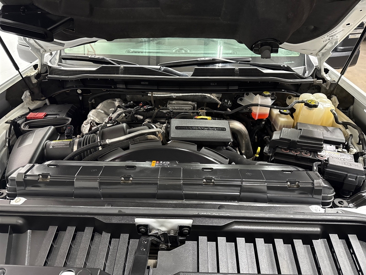 Chevrolet Silverado 2500HD Work Truck Crew Cab Long Box 4WD 2023