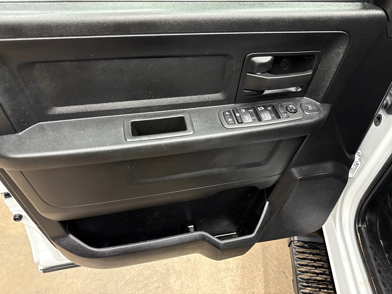 RAM 2500 Tradesman Crew Cab LWB 4WD 2024