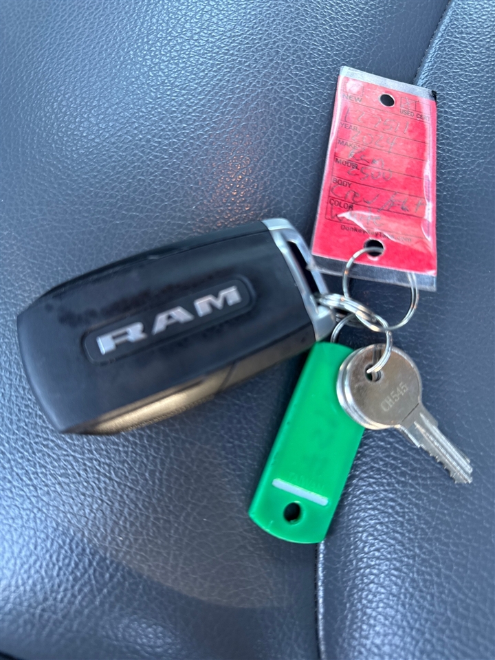 RAM 2500 Tradesman Crew Cab LWB 4WD 2024