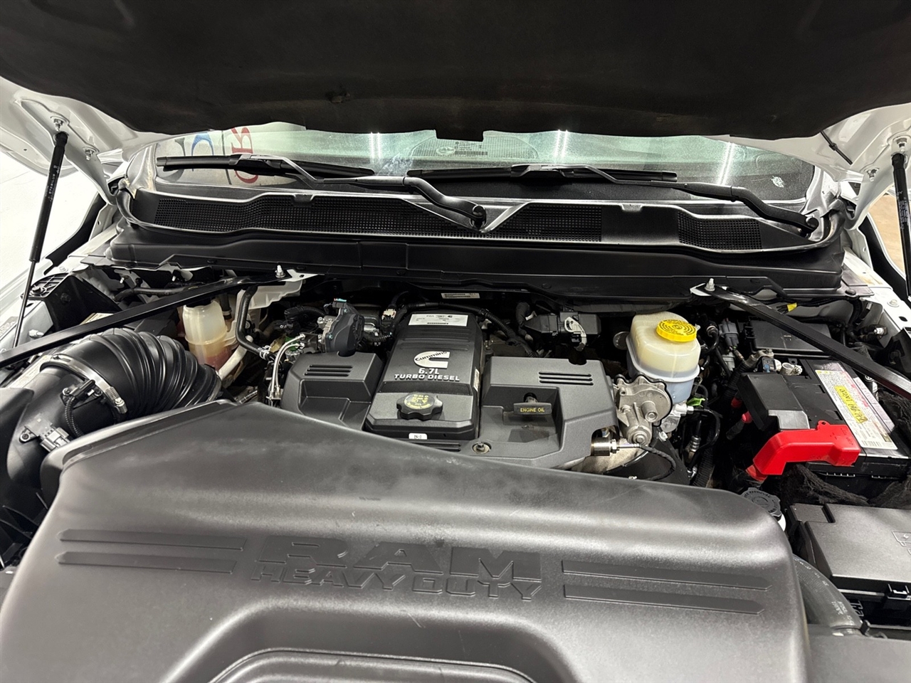 RAM 2500 Tradesman Crew Cab LWB 4WD 2024