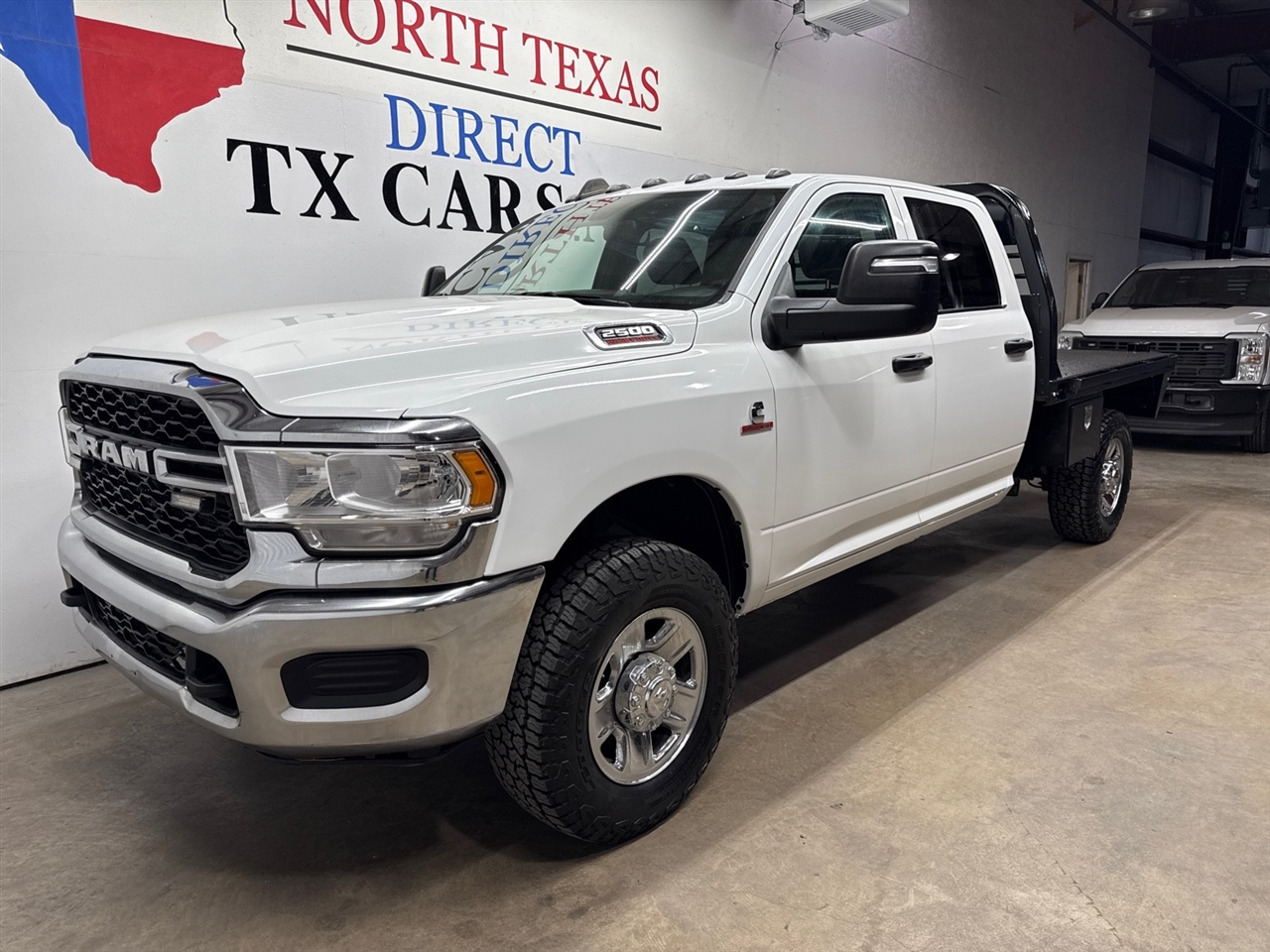 RAM 2500 Tradesman Crew Cab LWB 4WD 2024