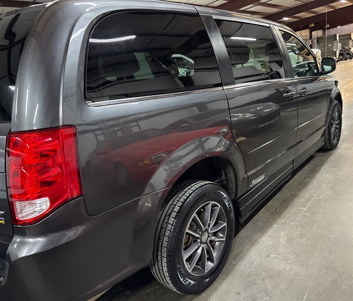 Dodge Grand Caravan SXT 2017