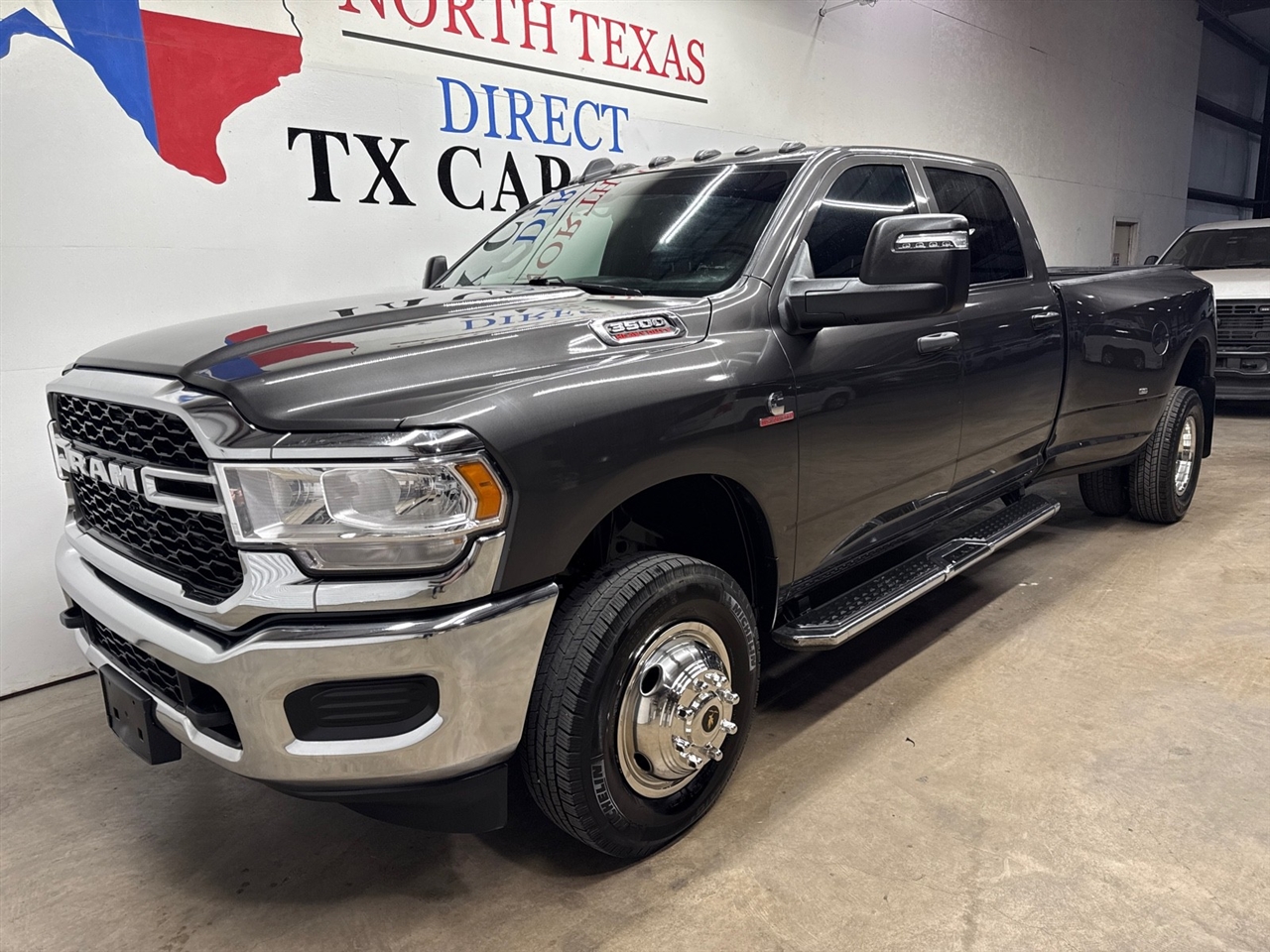 RAM 3500 Tradesman Crew Cab 4WD DRW 2024