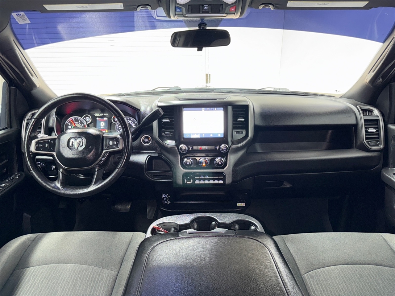 RAM 3500 Tradesman Crew Cab 4WD DRW 2024