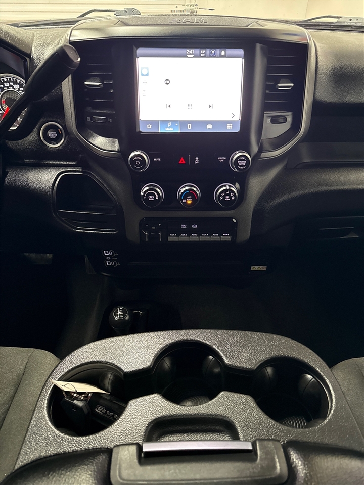 RAM 3500 Tradesman Crew Cab 4WD DRW 2024