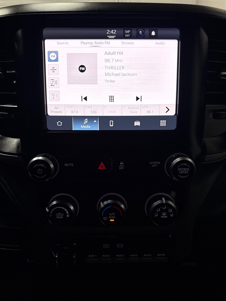 RAM 3500 Tradesman Crew Cab 4WD DRW 2024