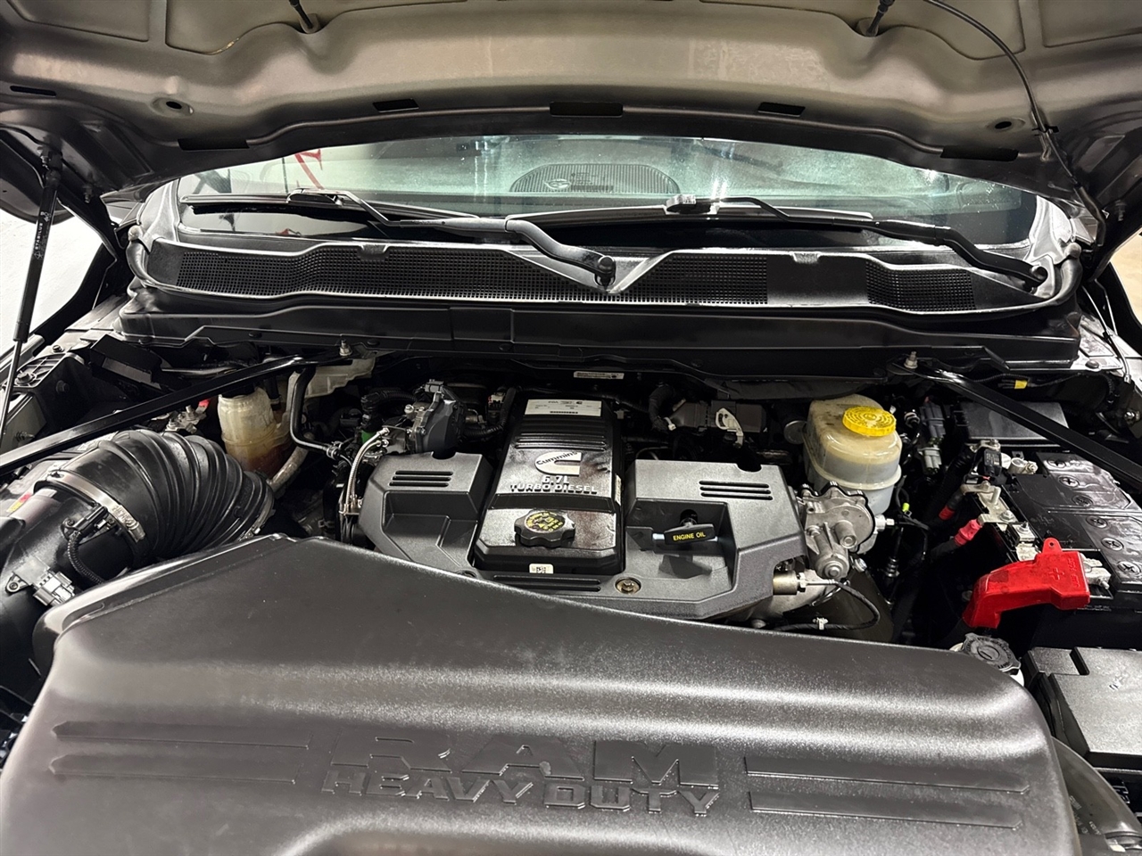 RAM 3500 Tradesman Crew Cab 4WD DRW 2024