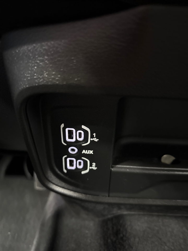 RAM 3500 Tradesman Crew Cab 4WD DRW 2024