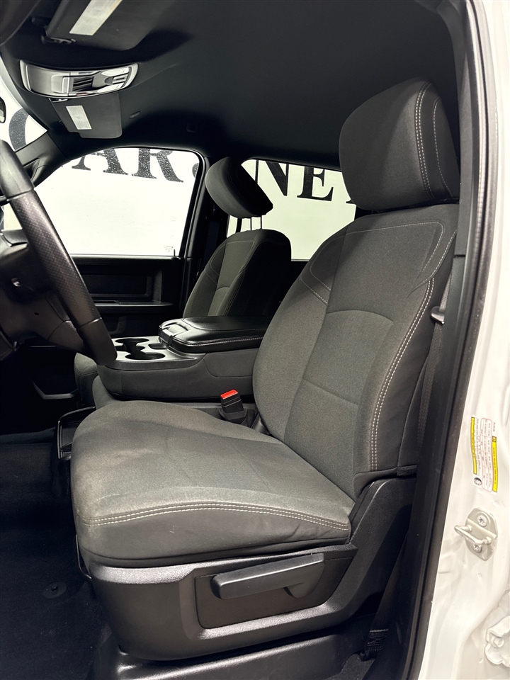 RAM 3500 Tradesman Crew Cab 4WD DRW 2024