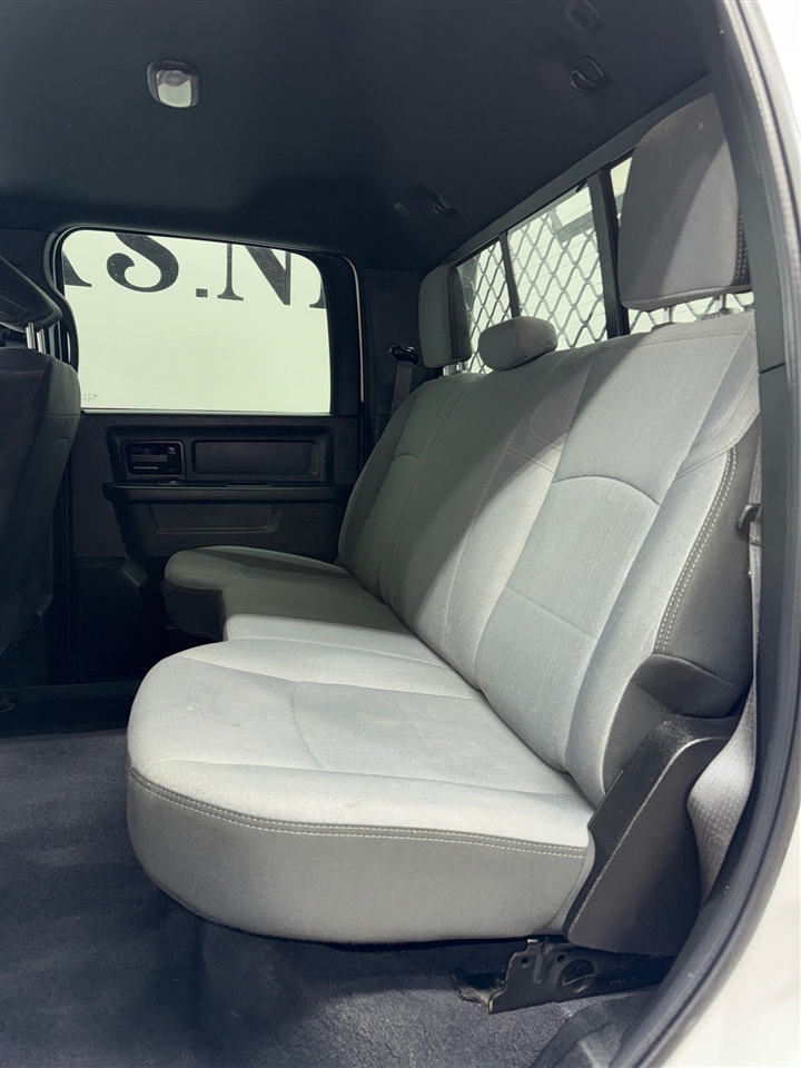 RAM 3500 Tradesman Crew Cab 4WD DRW 2024