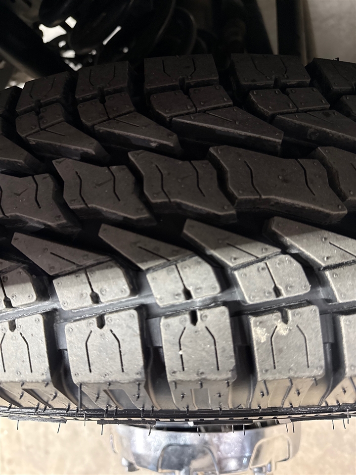 RAM 3500 Tradesman Crew Cab 4WD DRW 2024