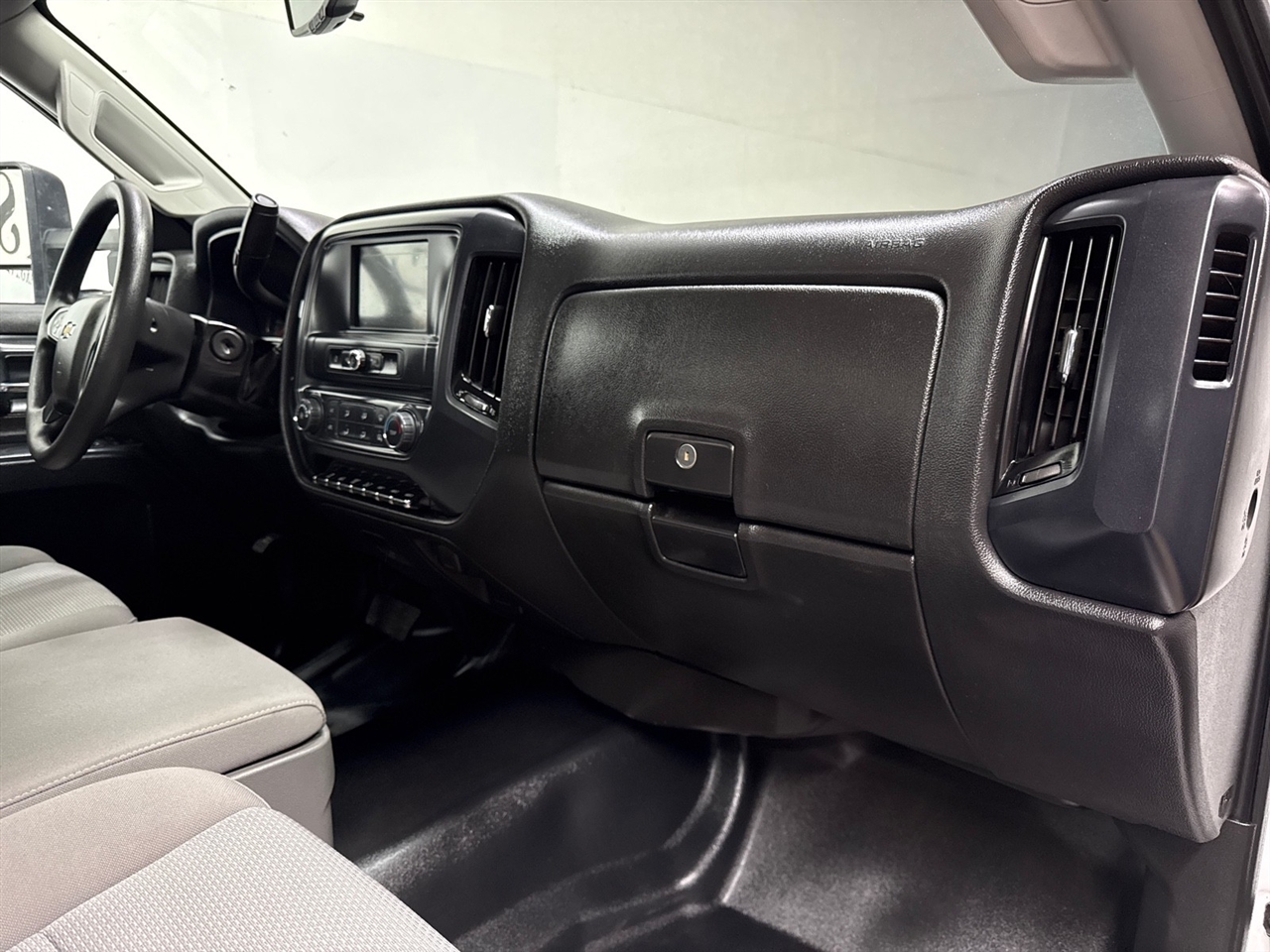 Chevrolet Silverado Medium Duty  2023