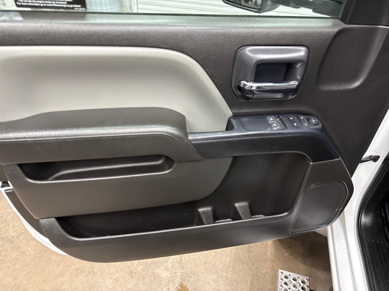 Chevrolet Silverado Medium Duty  2023