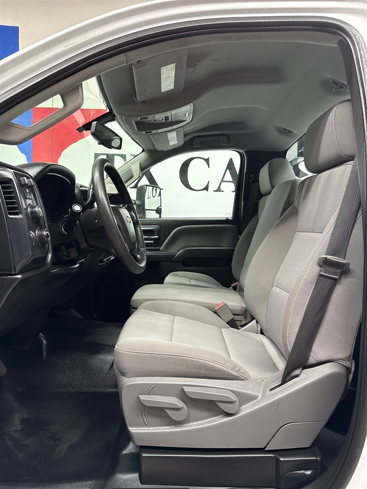 Chevrolet Silverado Medium Duty  2023