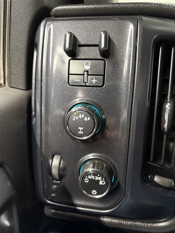 Chevrolet Silverado Medium Duty  2023