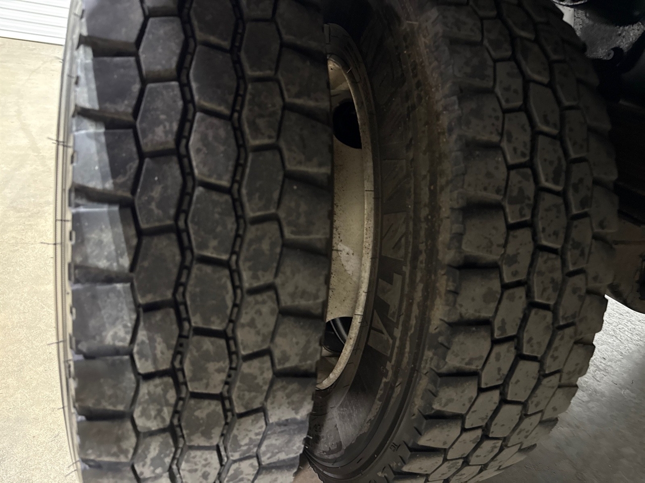 Chevrolet Silverado Medium Duty  2023