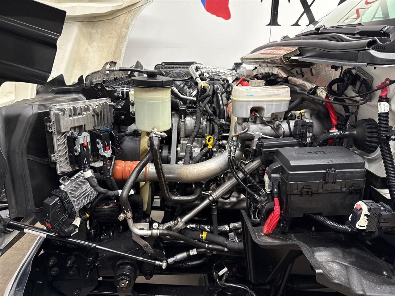 Chevrolet Silverado Medium Duty  2023