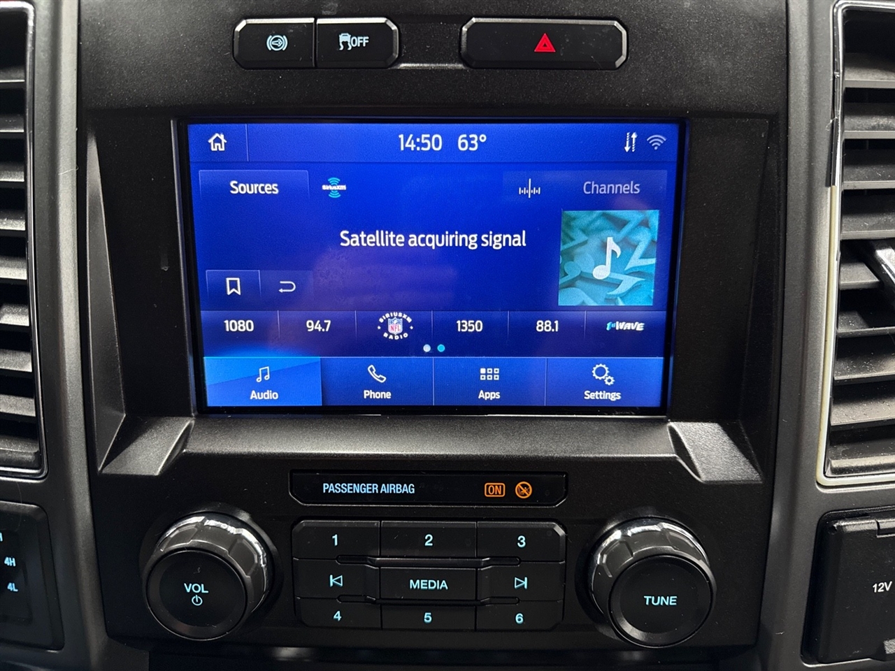 Ford F-350 SD XLT Crew Cab Long Bed DRW 4WD 2022